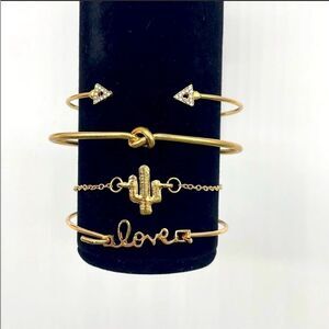 𝅺FOUR PIECE Southwest Goldtone Bracelets